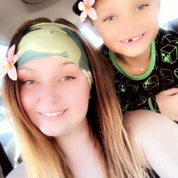 Meet your Posher, Carleigh - Picture 1 of 1